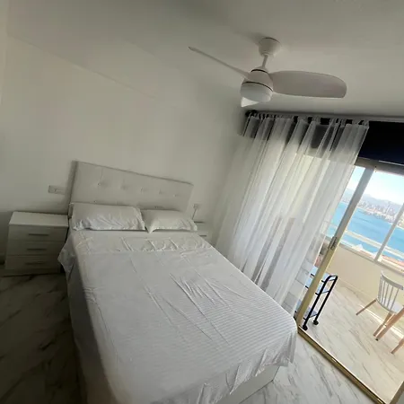 Διαμέρισμα Luxury Vista Μπένιντορμ