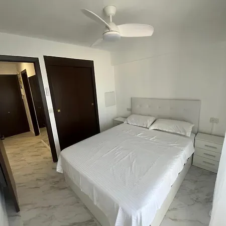 Διαμέρισμα Luxury Vista Μπένιντορμ